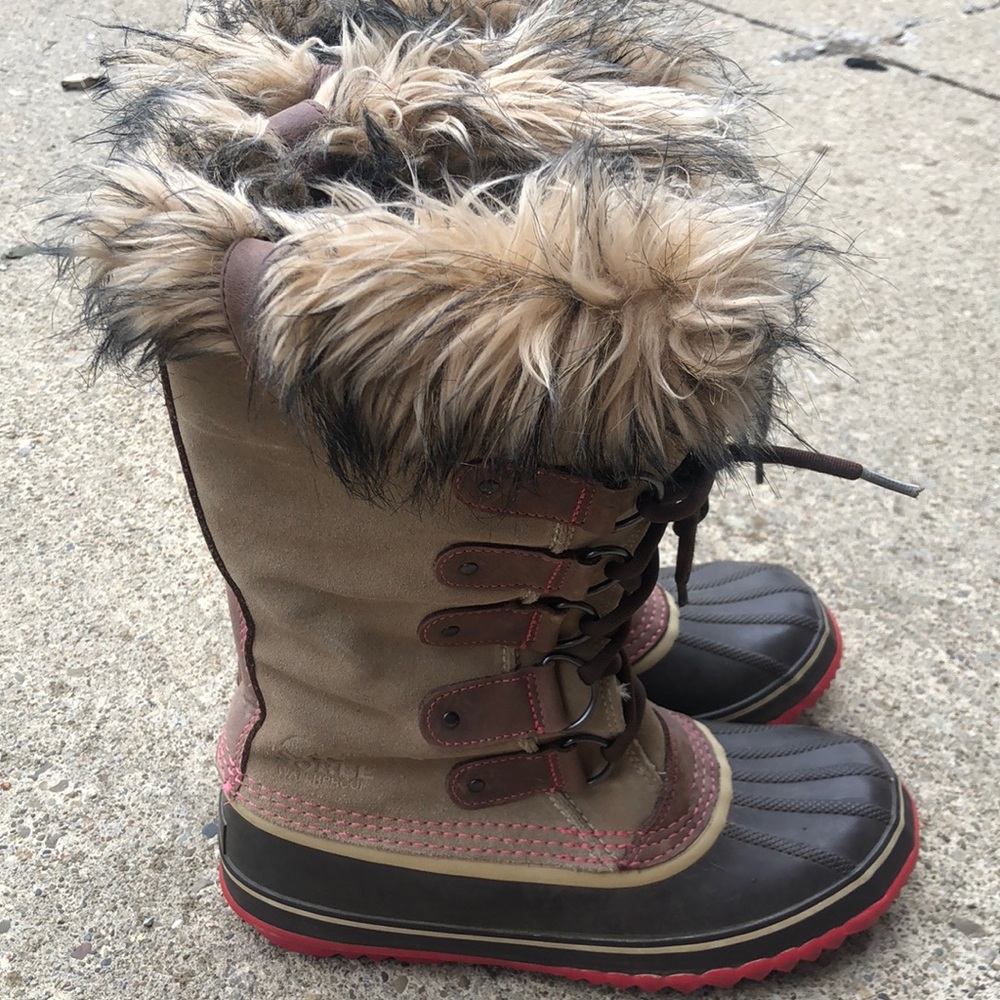 Sorel, Boots